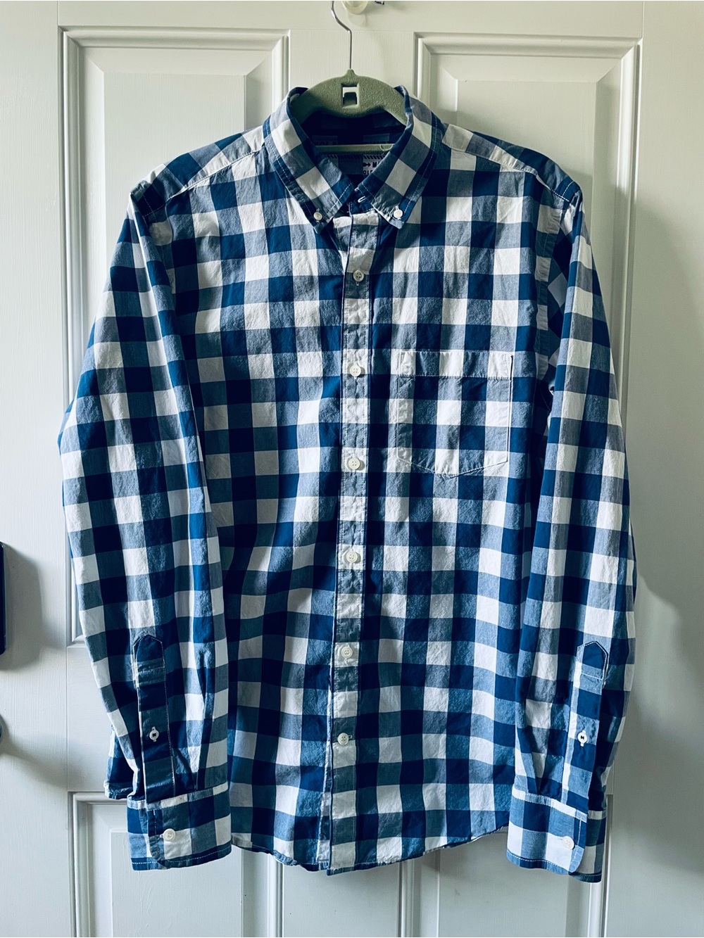 Old Navy Navy and White Check Button-Down ‘The Classic Shirt’ Slim Fit